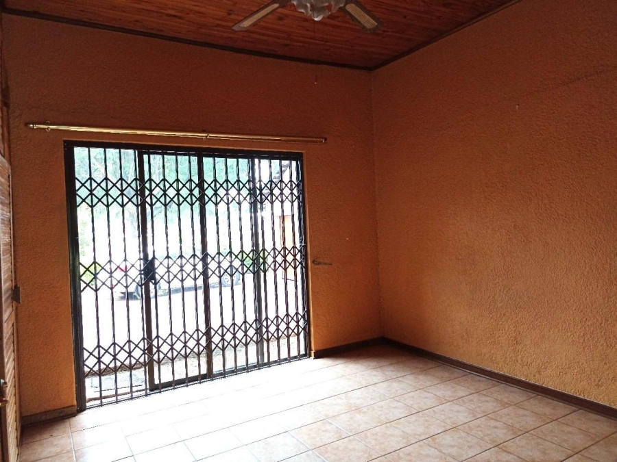 To Let 4 Bedroom Property for Rent in Bodorp North West